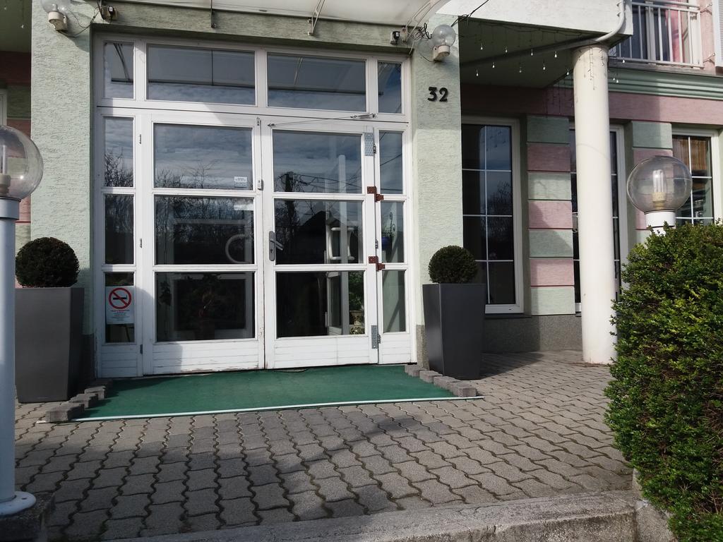Belle Fleur Panzio Bed & Breakfast Budapest Exterior photo